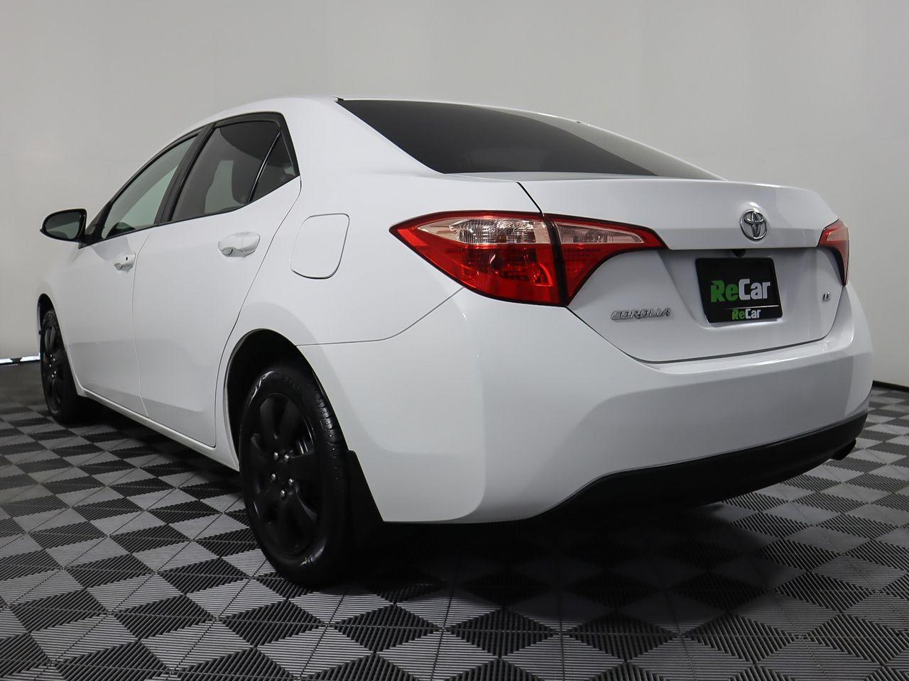 2018 Toyota Corolla LE-4