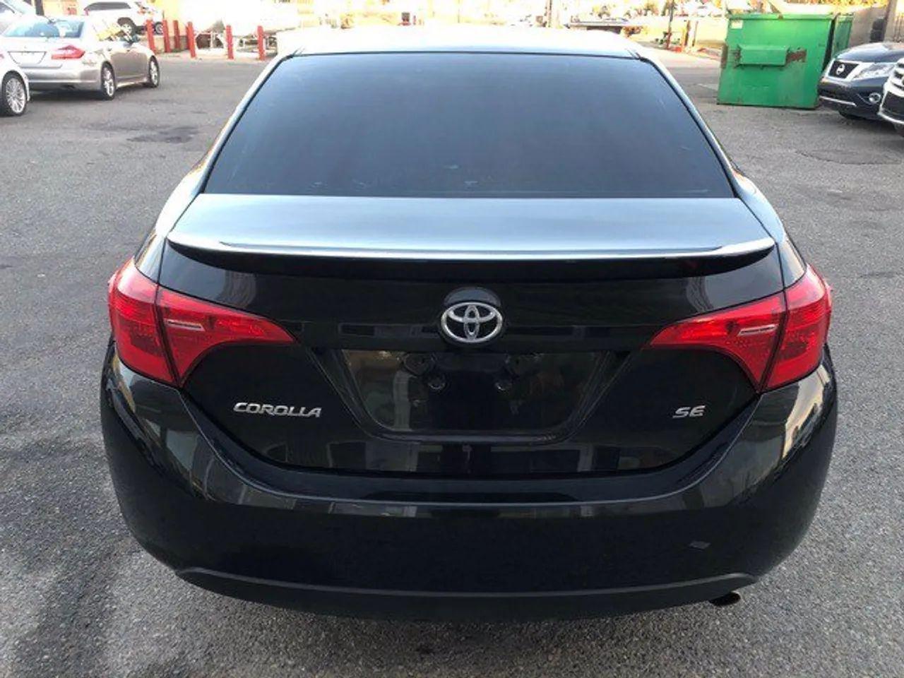 2018 Toyota Corolla LE-4