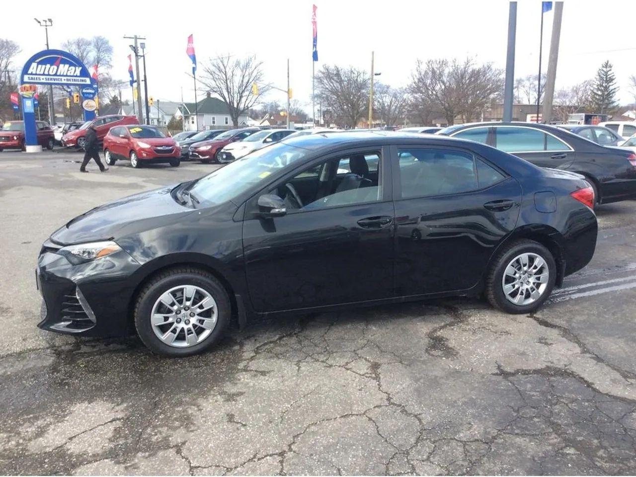 2018 Toyota Corolla SE-3