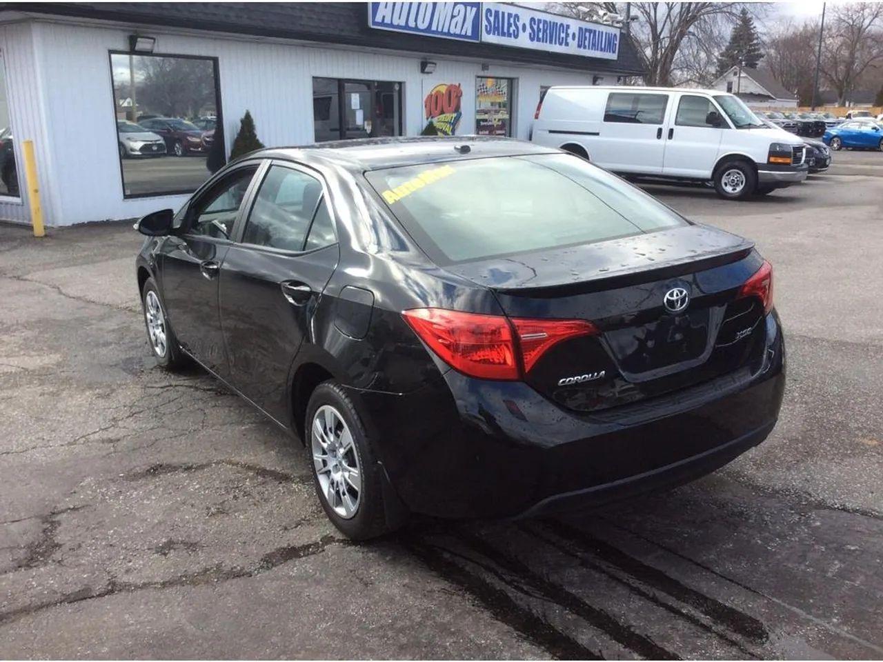 2018 Toyota Corolla SE-4
