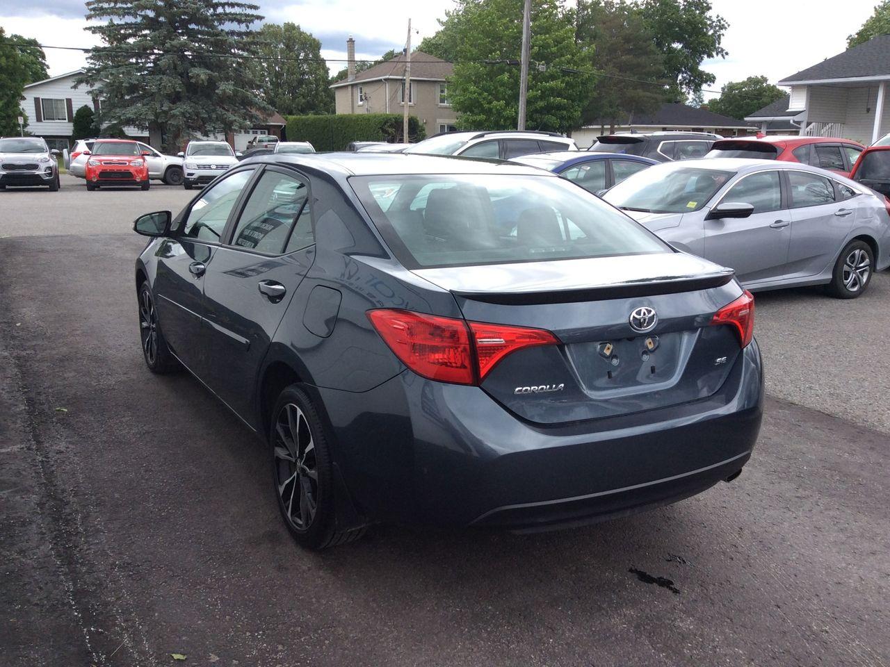 2018 Toyota Corolla SE-4