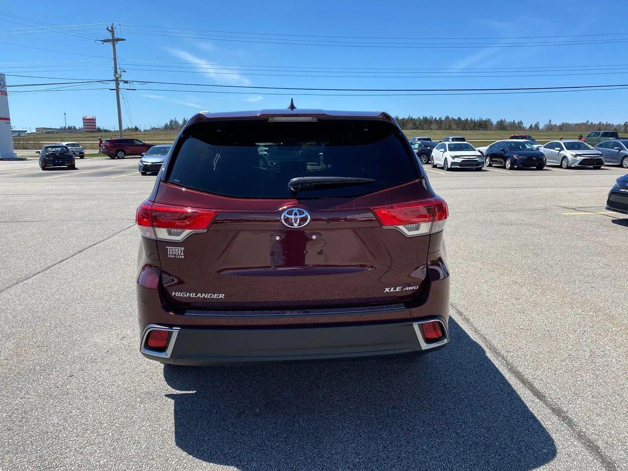 2018 Toyota Highlander XLE-3