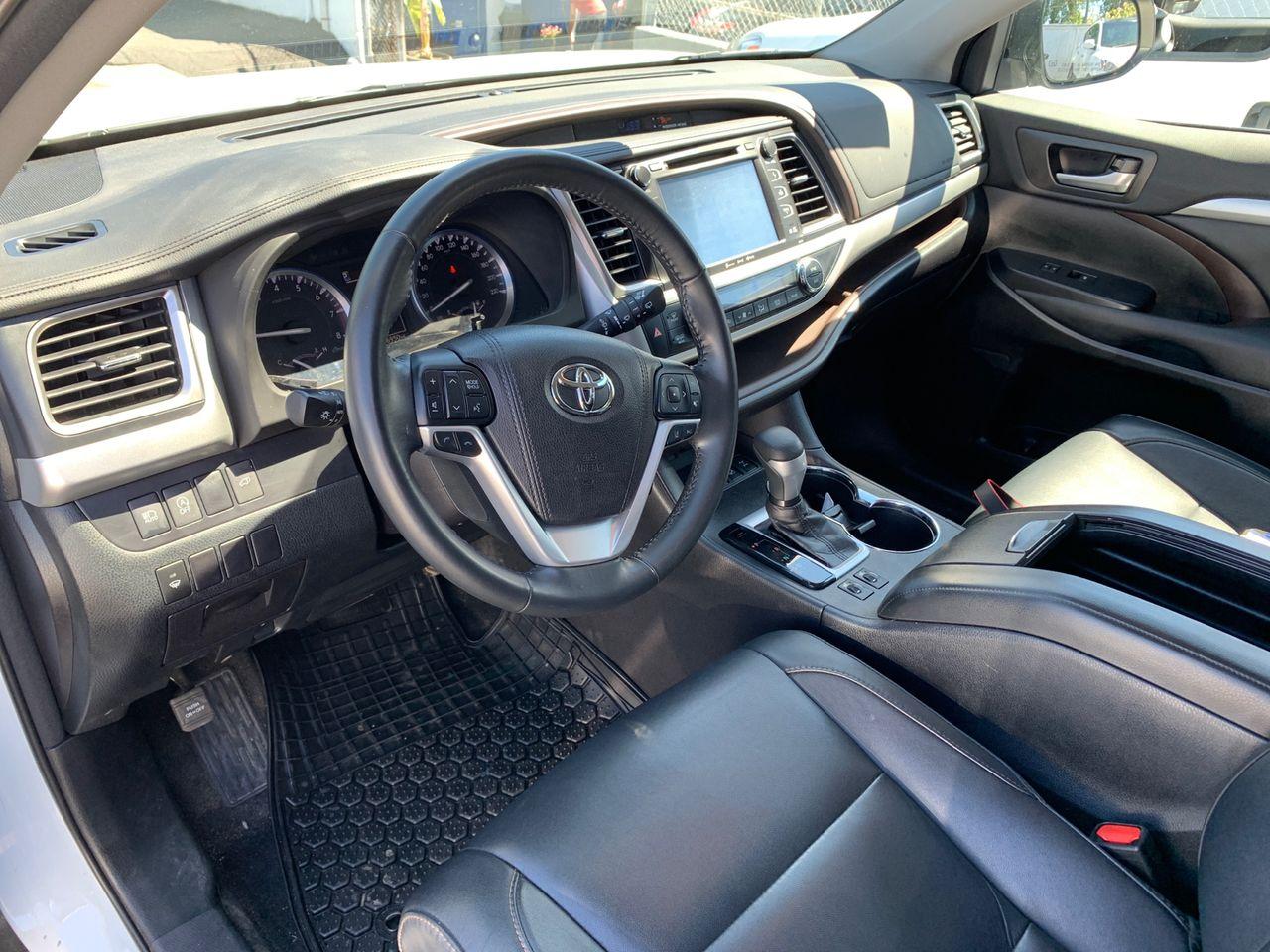 2018 Toyota Highlander XLE-3