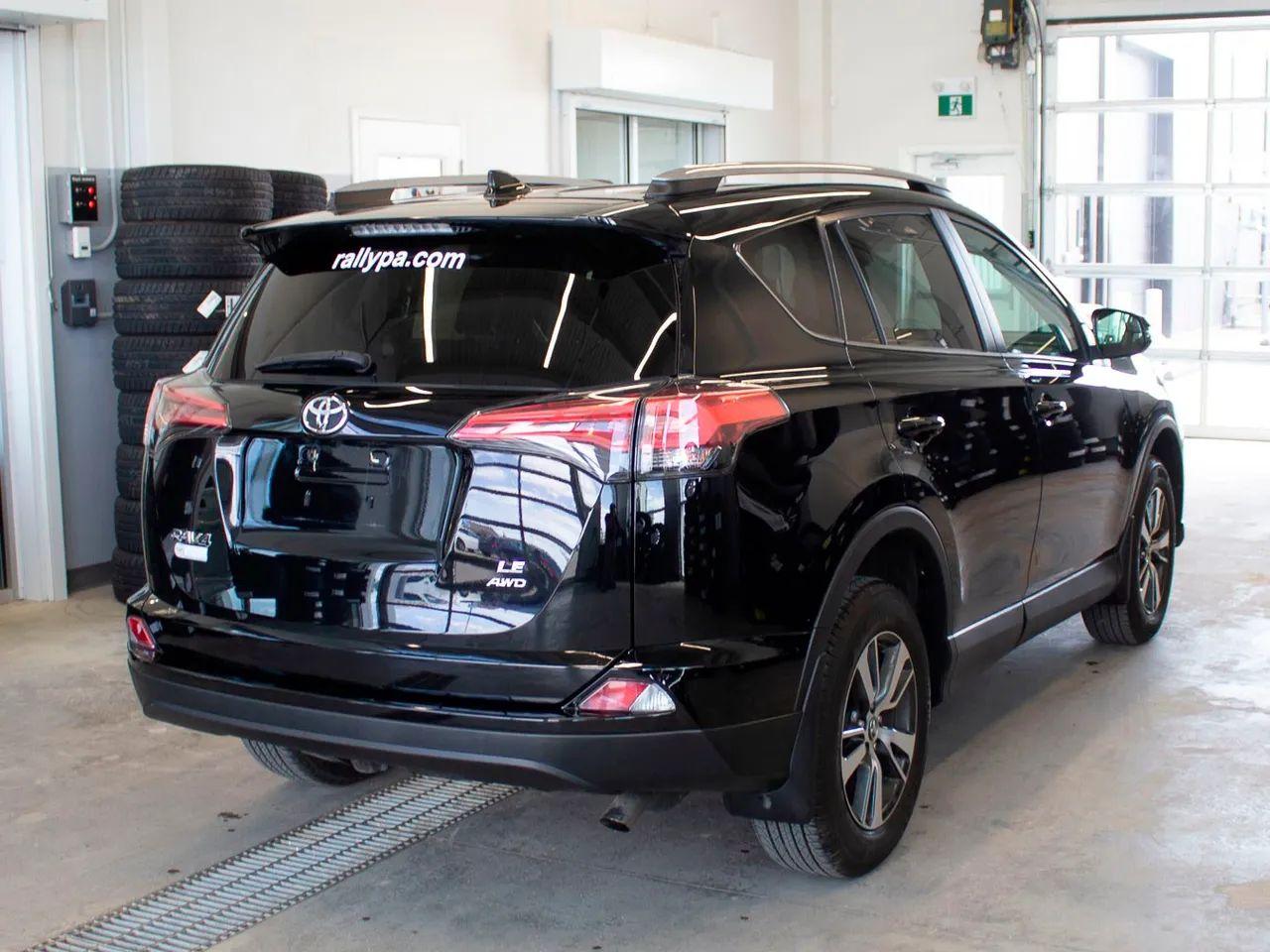 2018 Toyota RAV4 LE-3