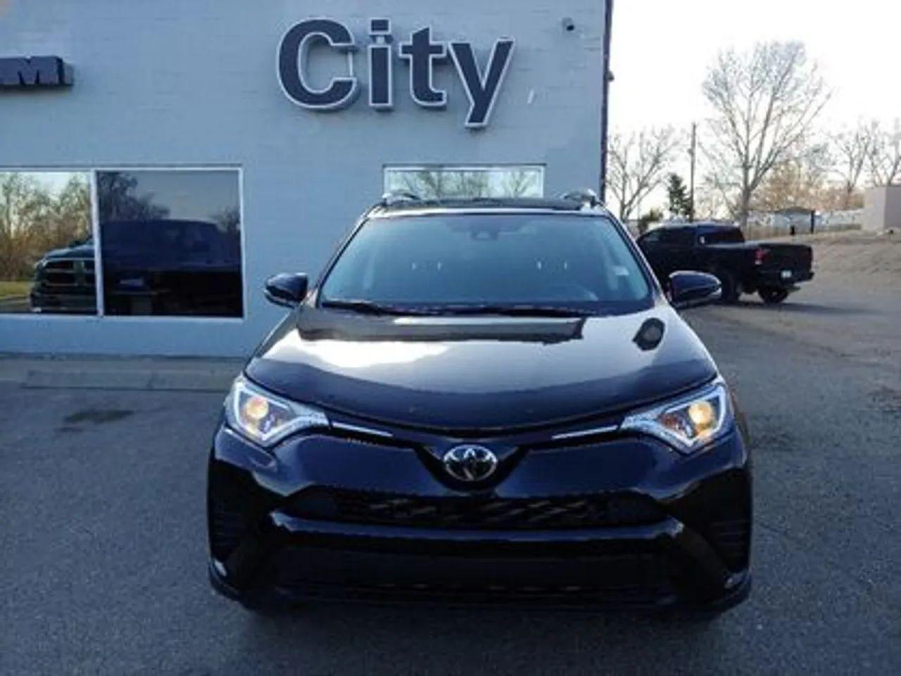 2018 Toyota RAV4 LE-3