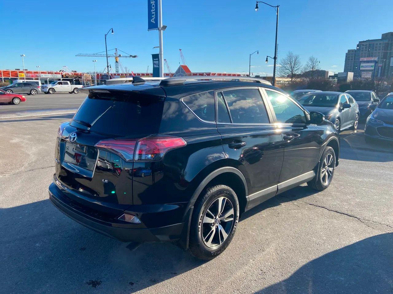 2018 Toyota RAV4 LE-2