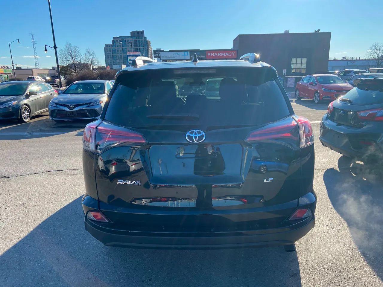2018 Toyota RAV4 LE-4