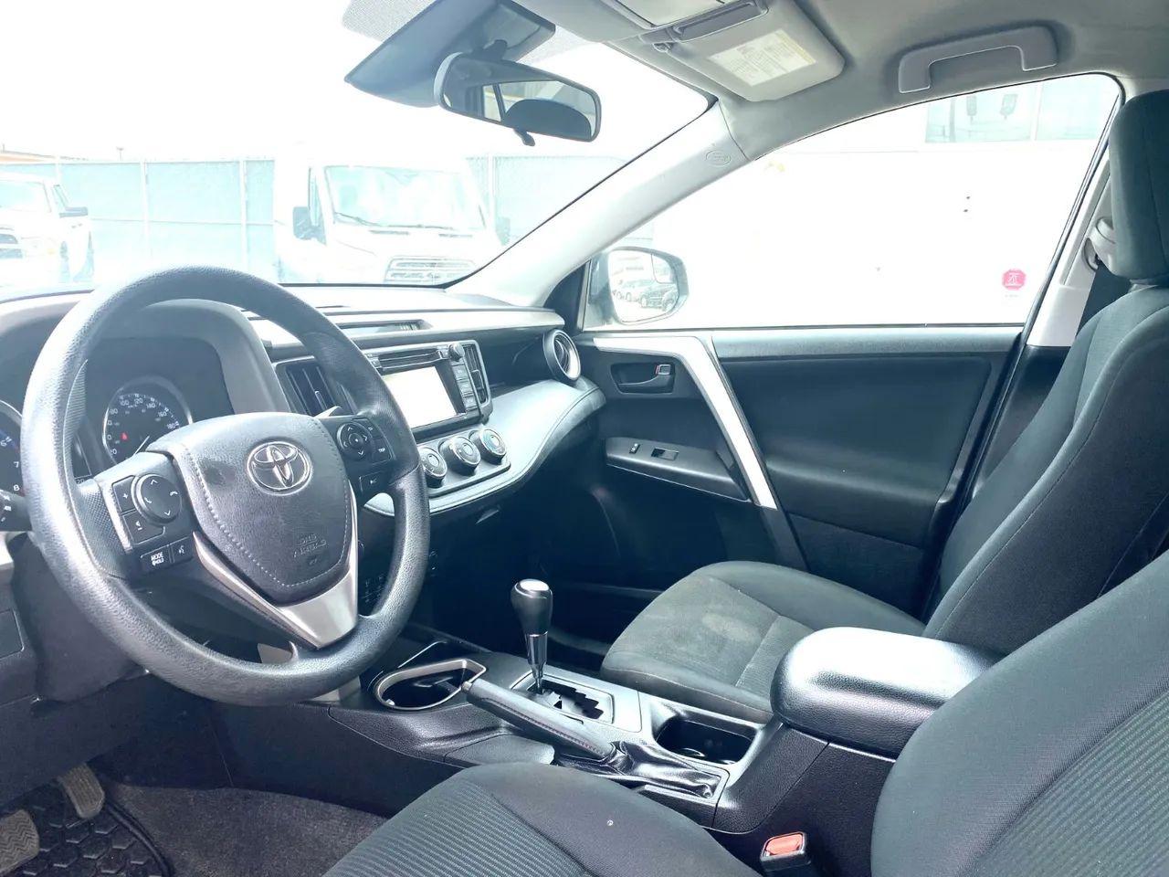2018 Toyota RAV4 LE-4