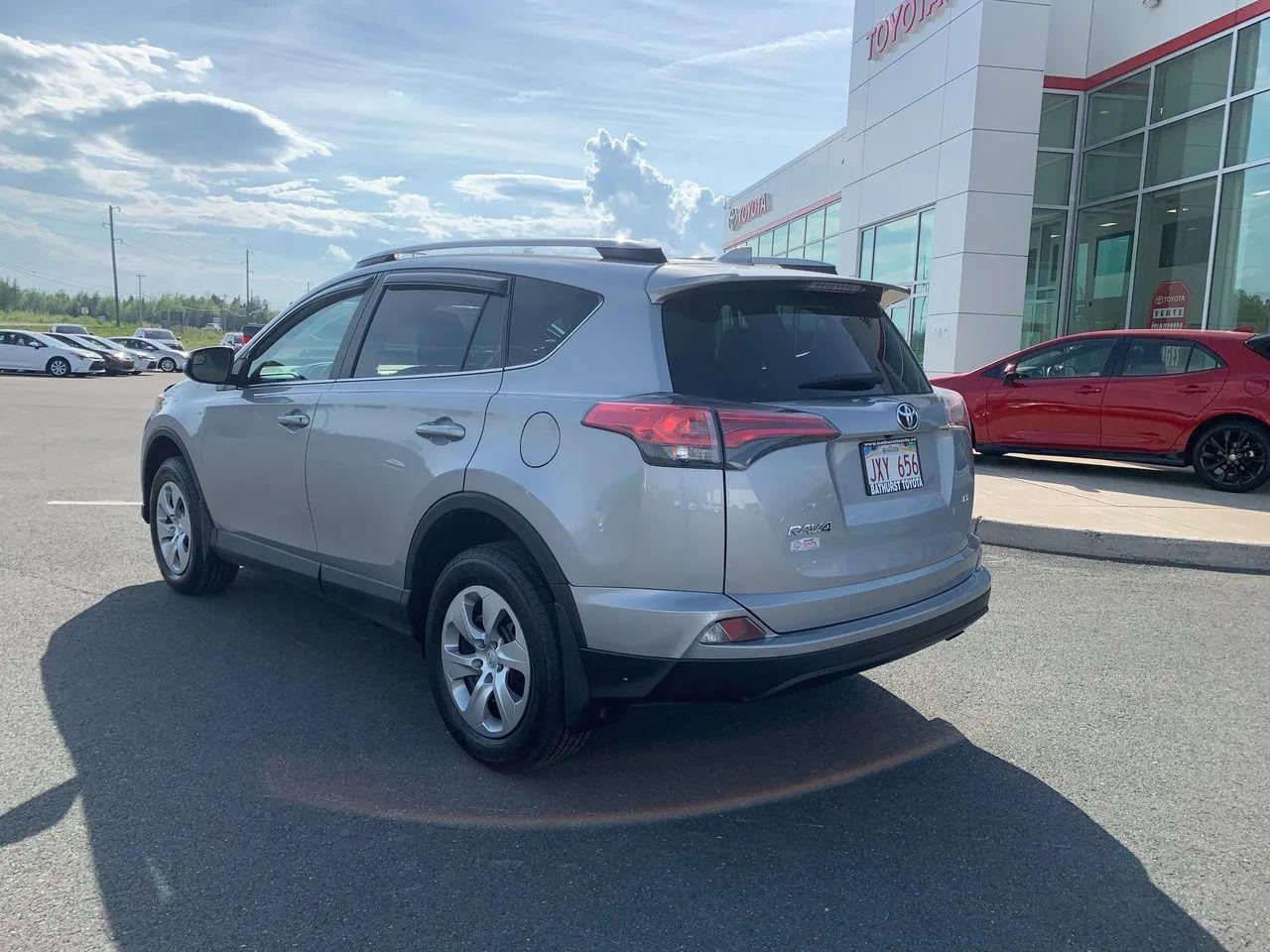 2018 Toyota RAV4 LE-3