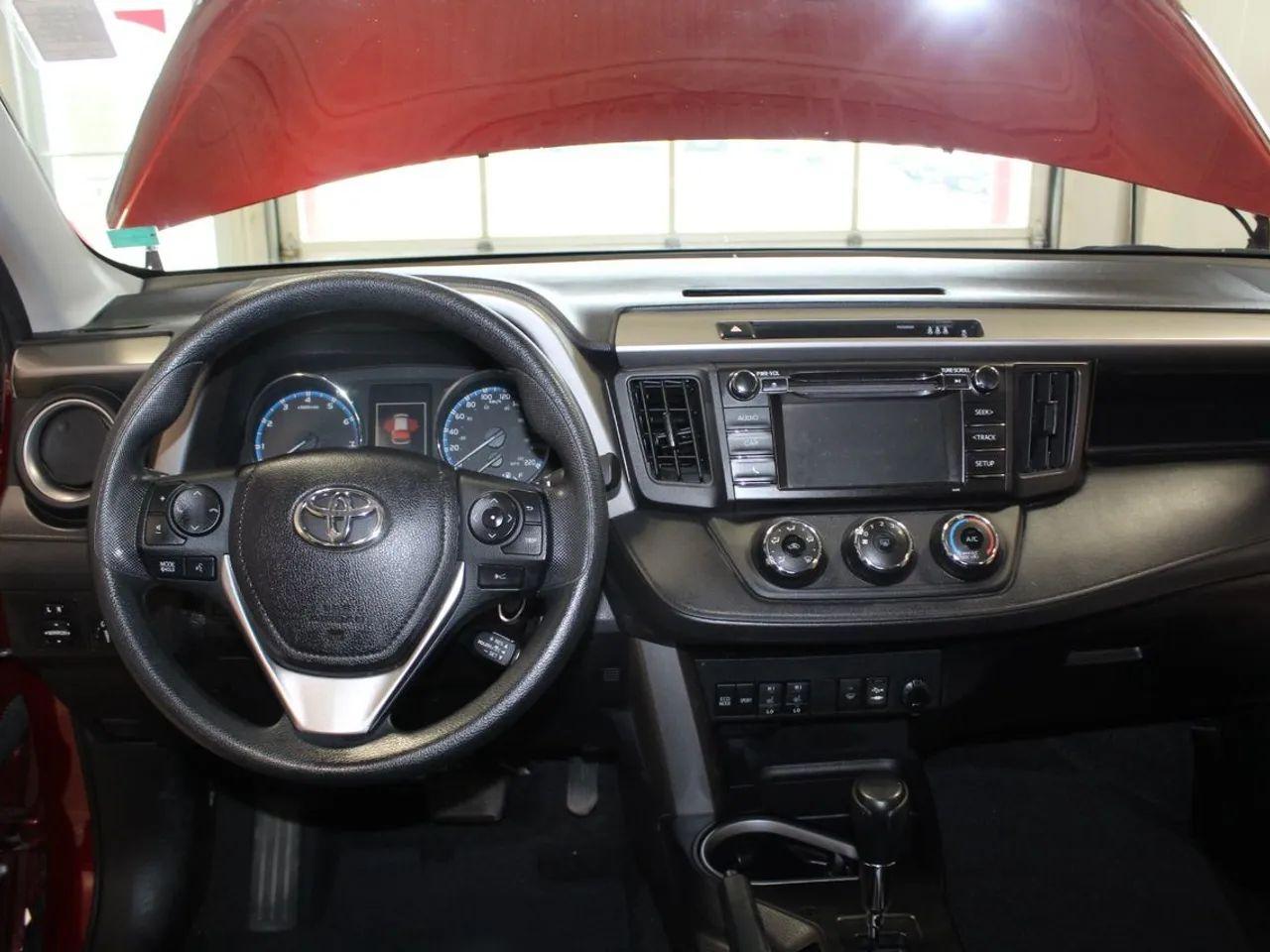 2018 Toyota RAV4 LE-4