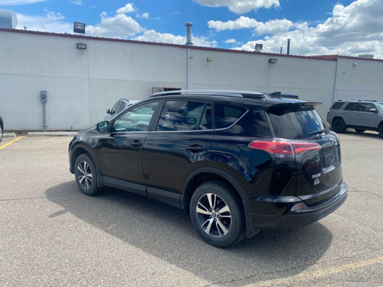 2018 Toyota RAV4 LE-2