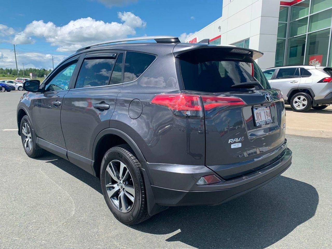 2018 Toyota RAV4 LE-3