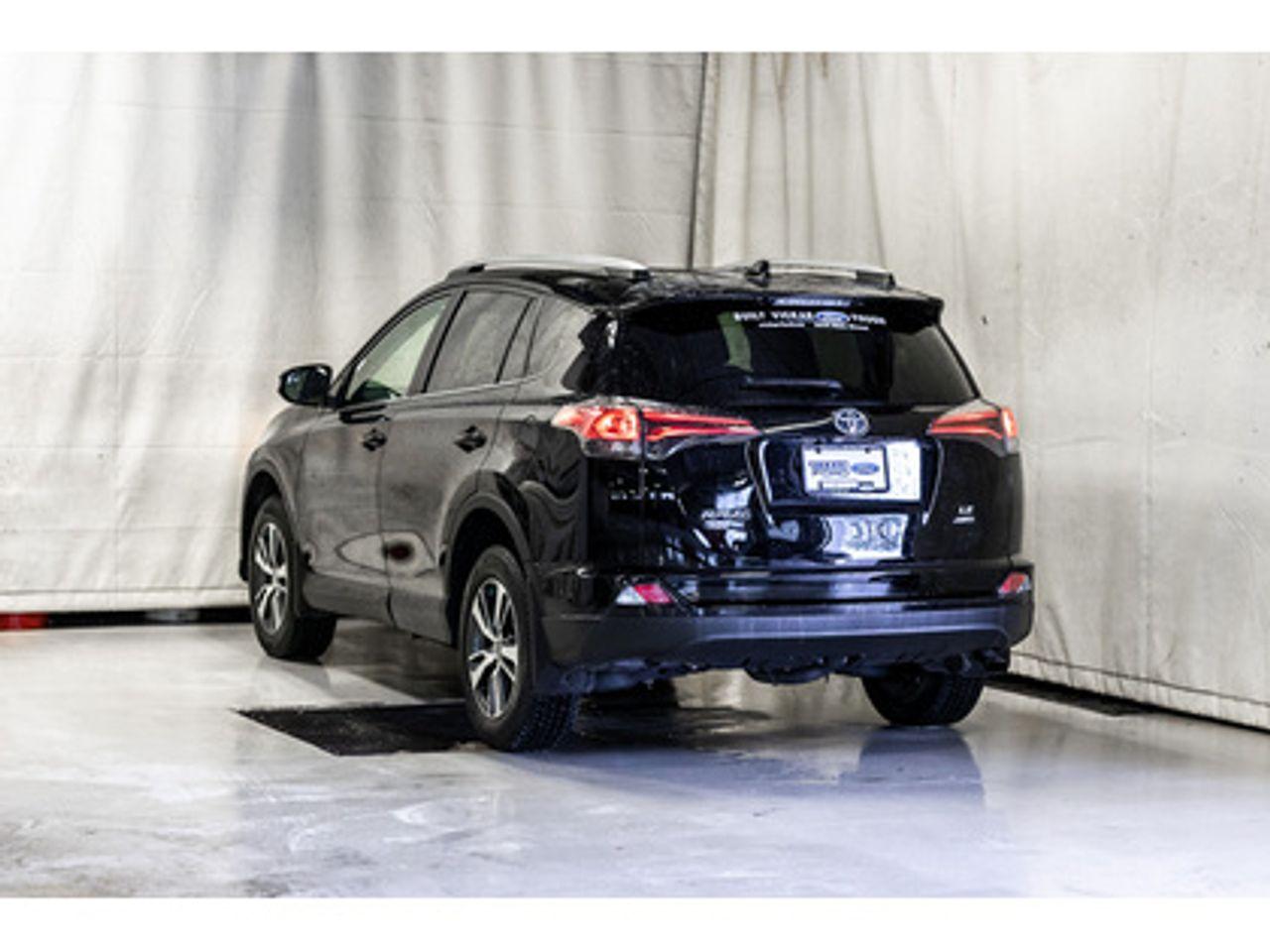 2018 Toyota RAV4 LE-3