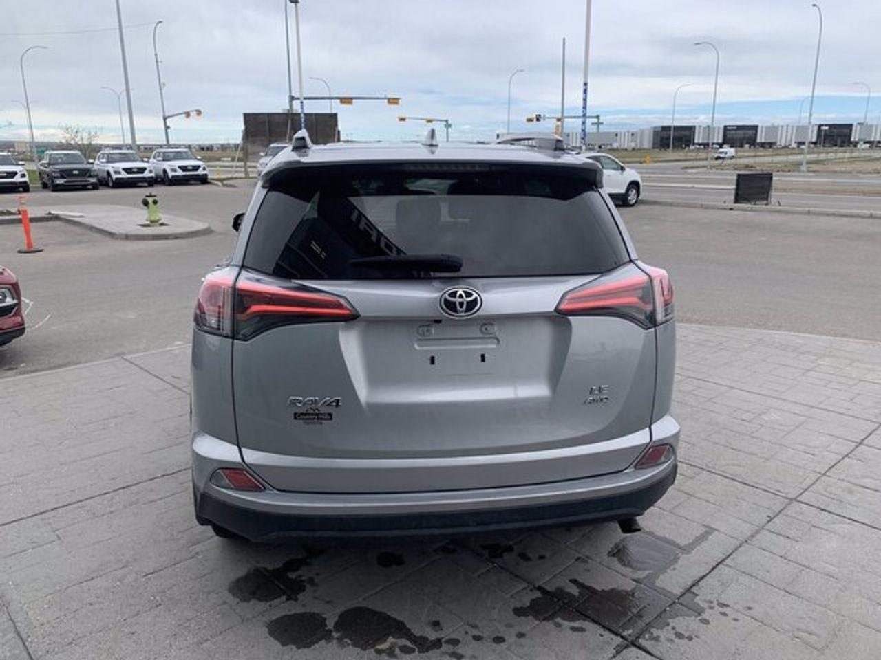 2018 Toyota RAV4 LE-2