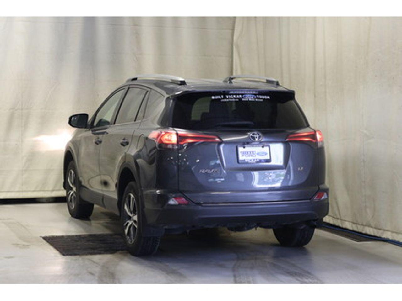 2018 Toyota RAV4 LE-3