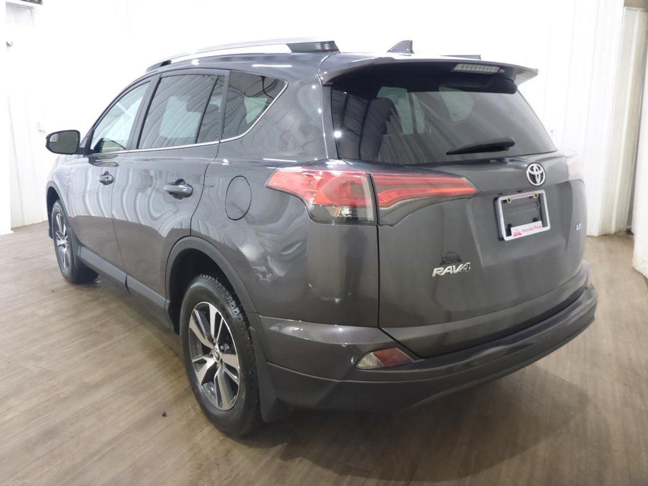 2018 Toyota RAV4 LE-4