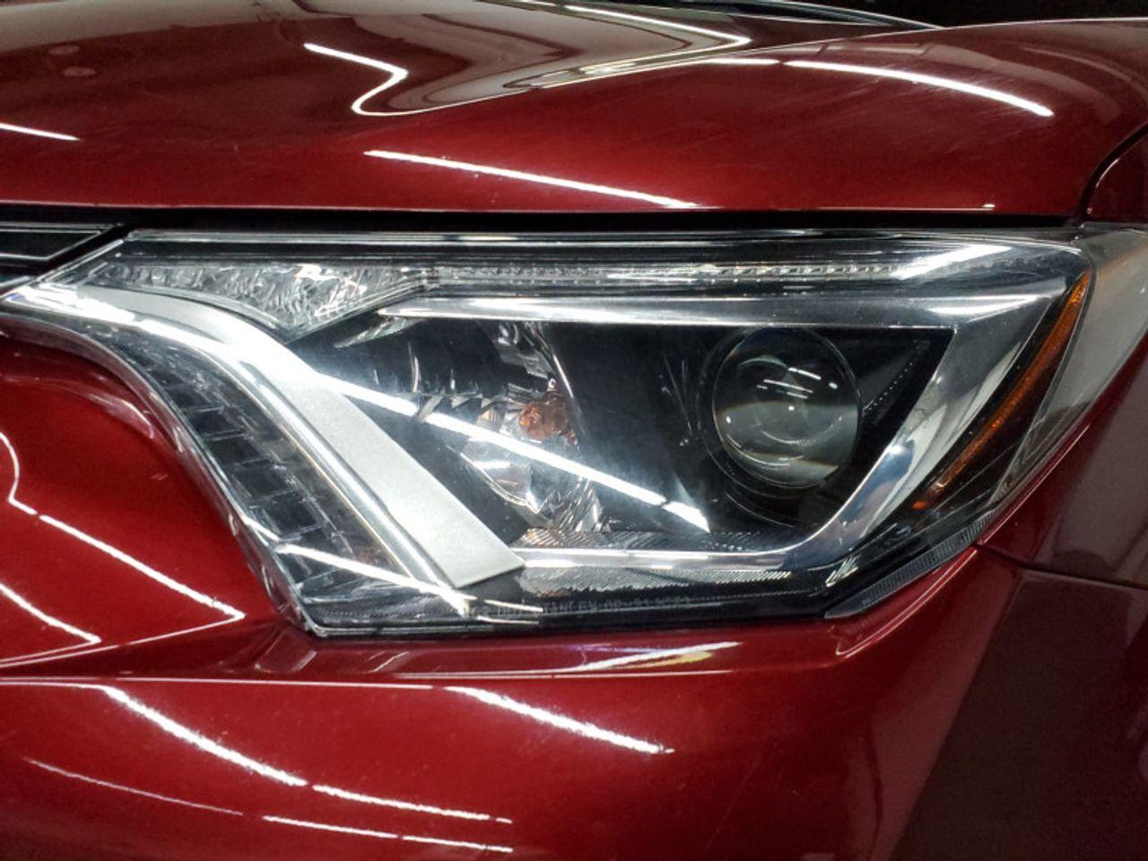 2018 Toyota RAV4 LE-2