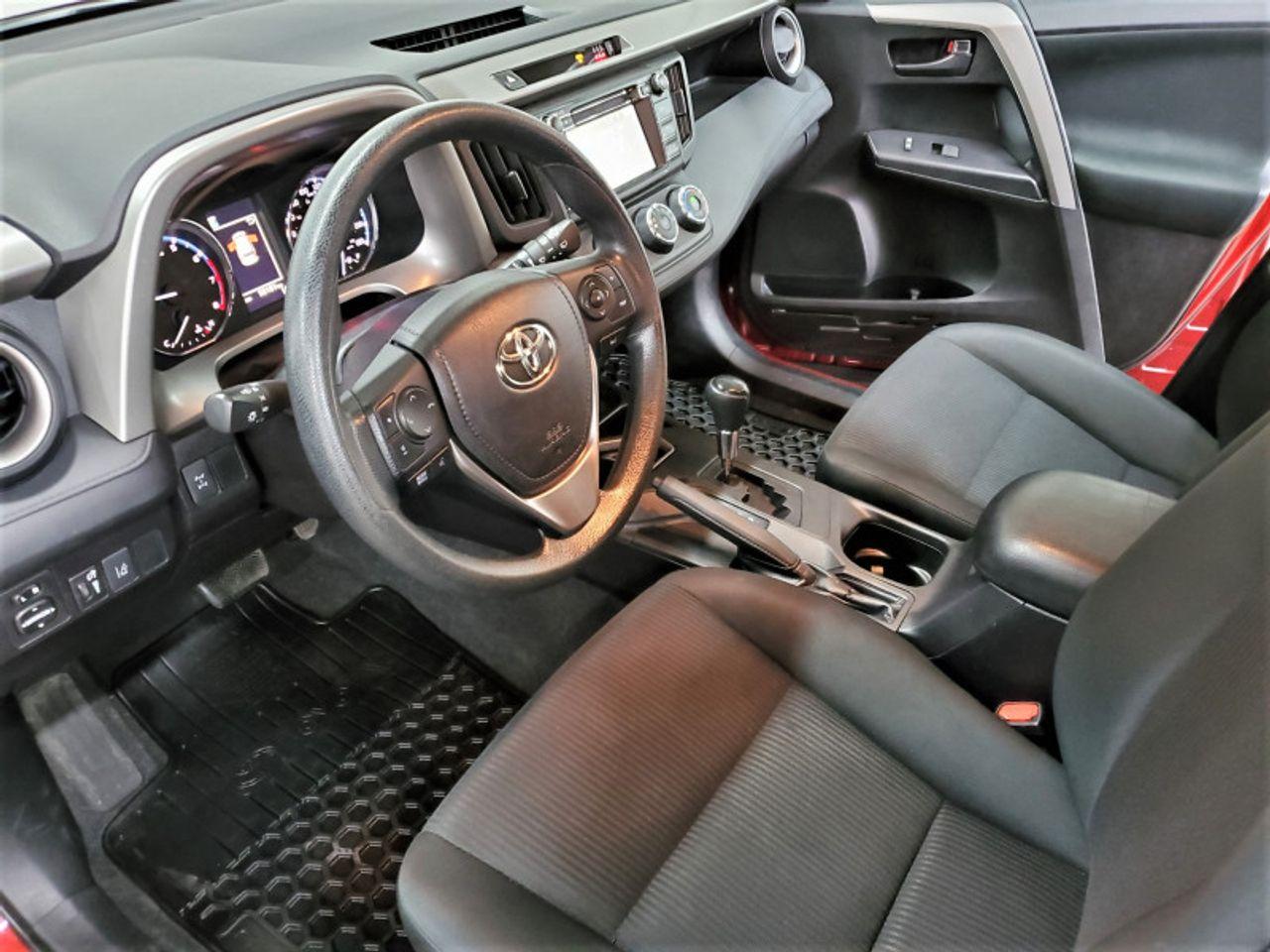2018 Toyota RAV4 LE-4