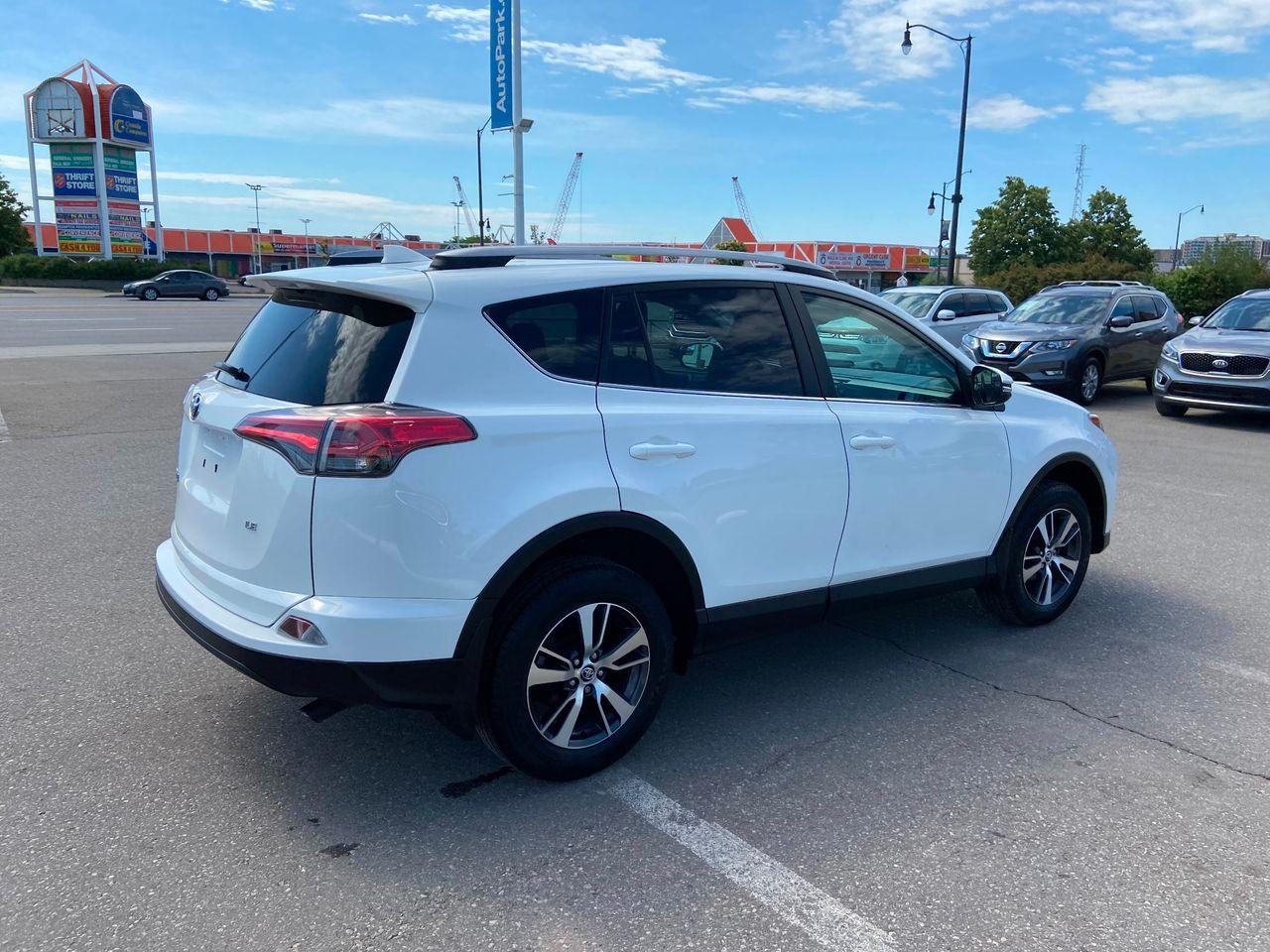 2018 Toyota RAV4 LE-4