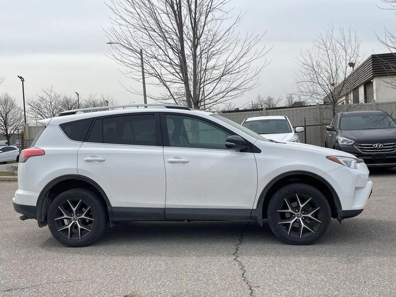 2018 Toyota RAV4 SE-3