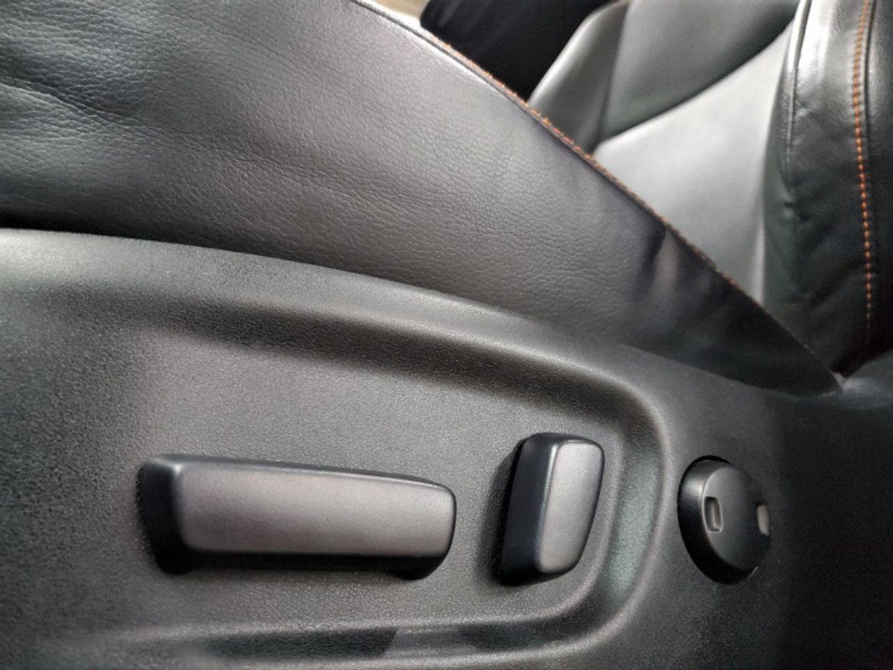 2018 Toyota RAV4 SE-4