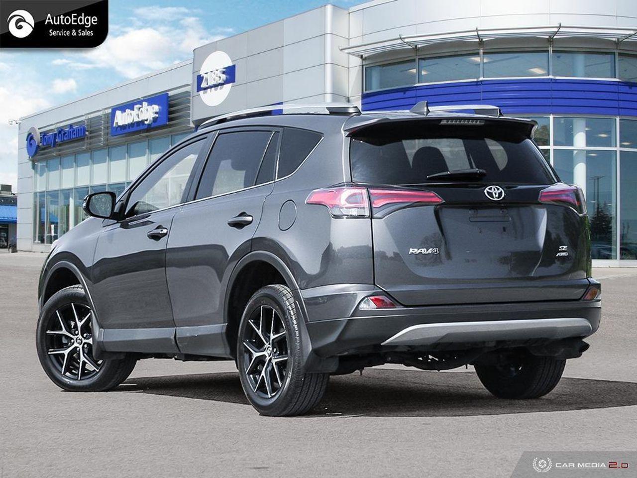 2018 Toyota RAV4 SE-3