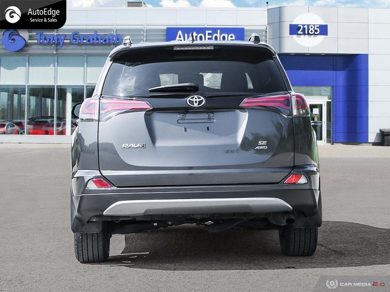 2018 Toyota RAV4 SE-4
