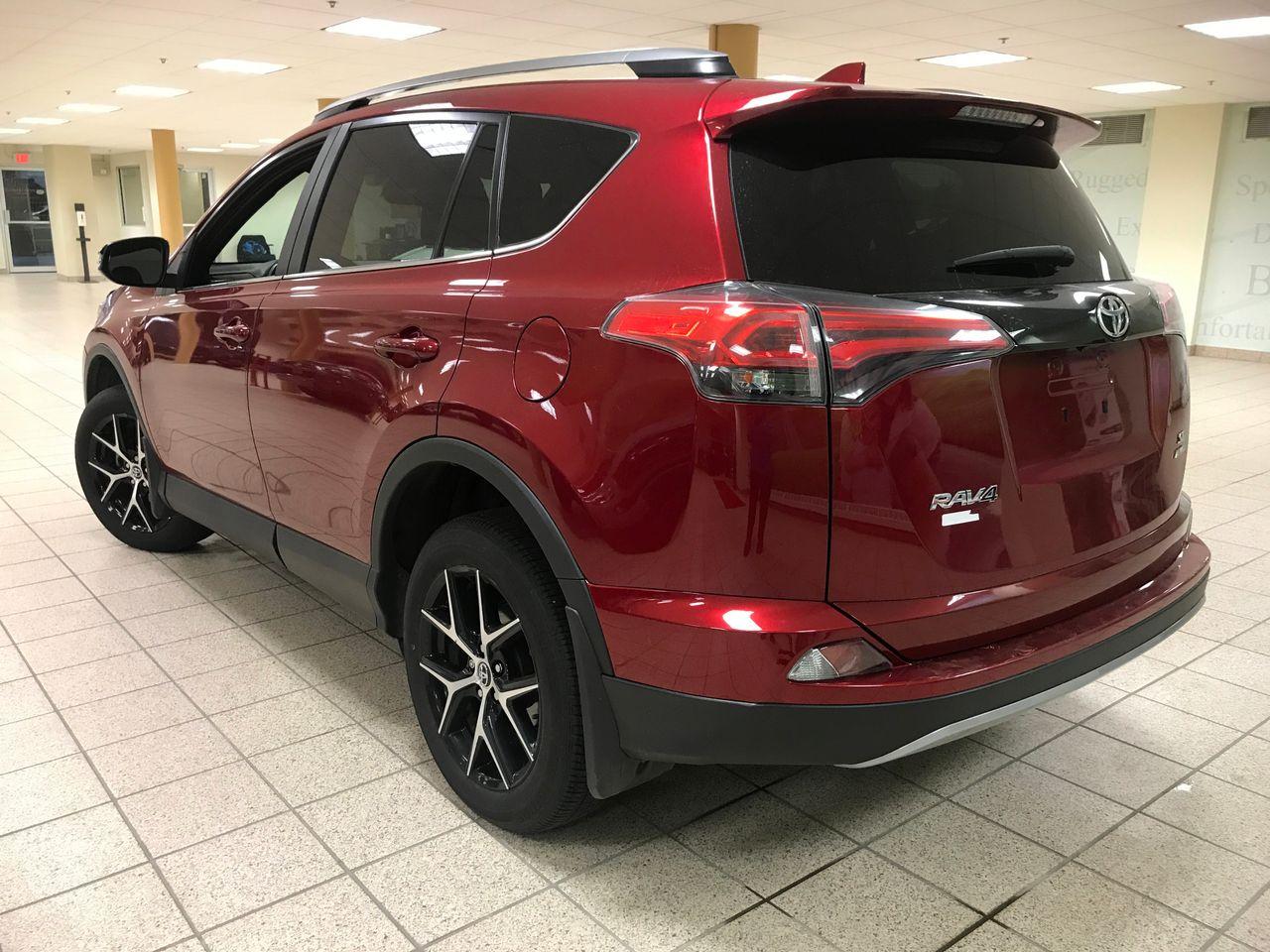 2018 Toyota RAV4 SE-3