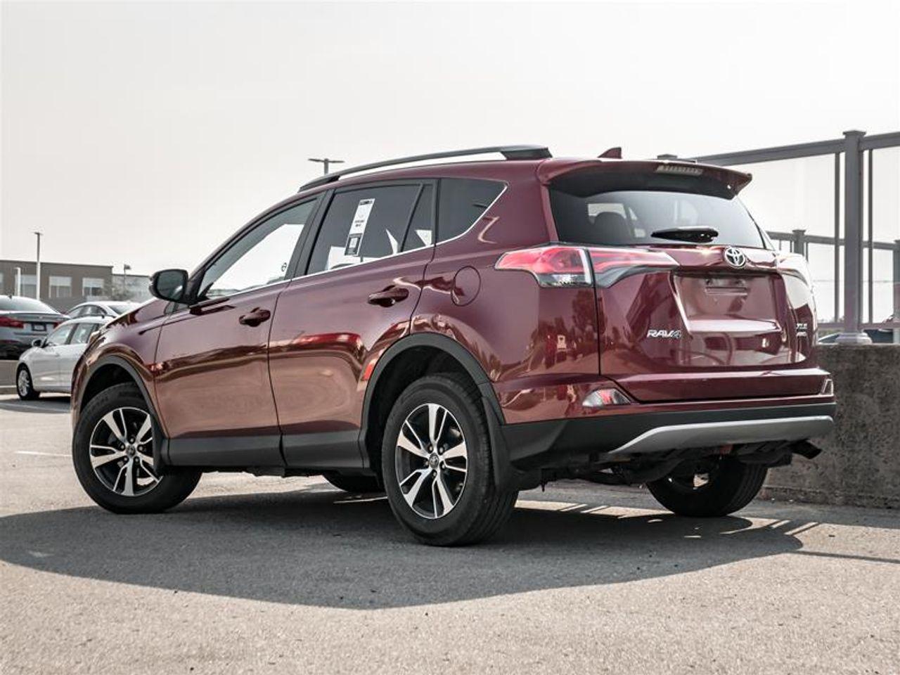 2018 Toyota RAV4 SE-4
