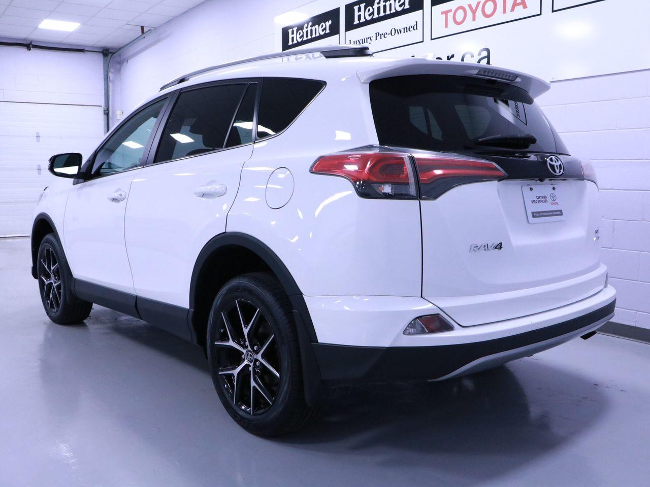 2018 Toyota RAV4 SE-4