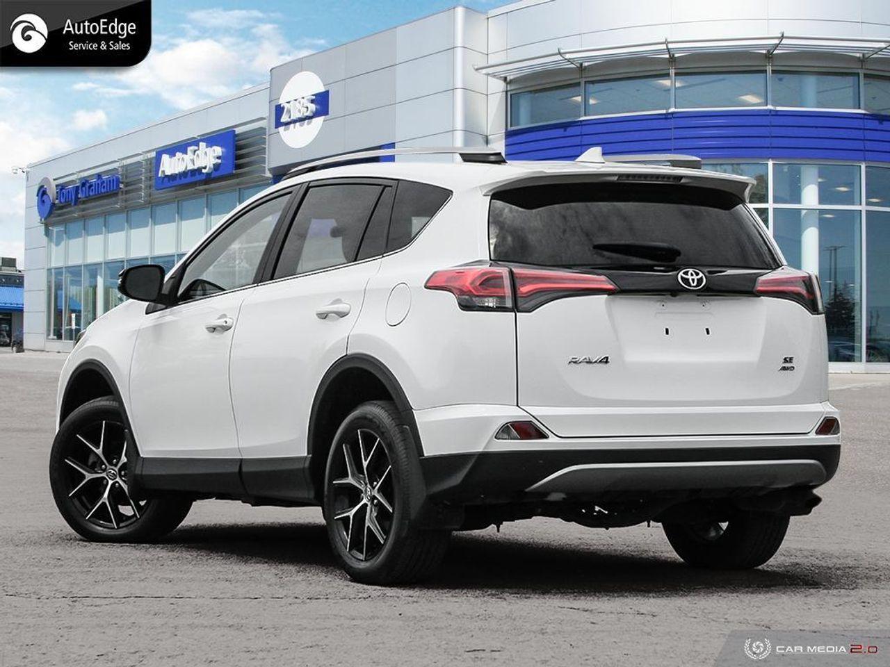 2018 Toyota RAV4 SE-3