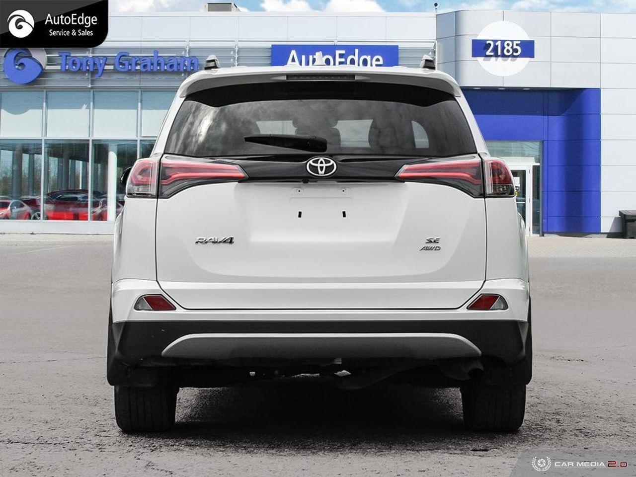 2018 Toyota RAV4 SE-4