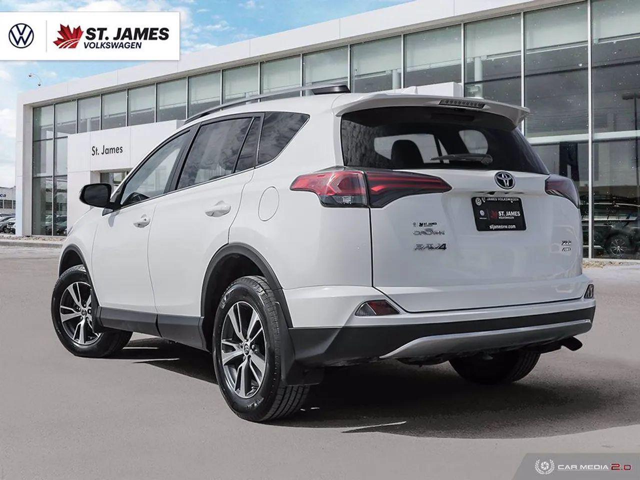 2018 Toyota RAV4 XLE-4