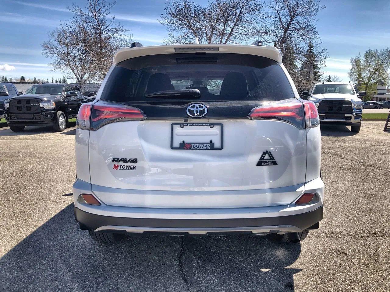 2018 Toyota RAV4 XLE-4