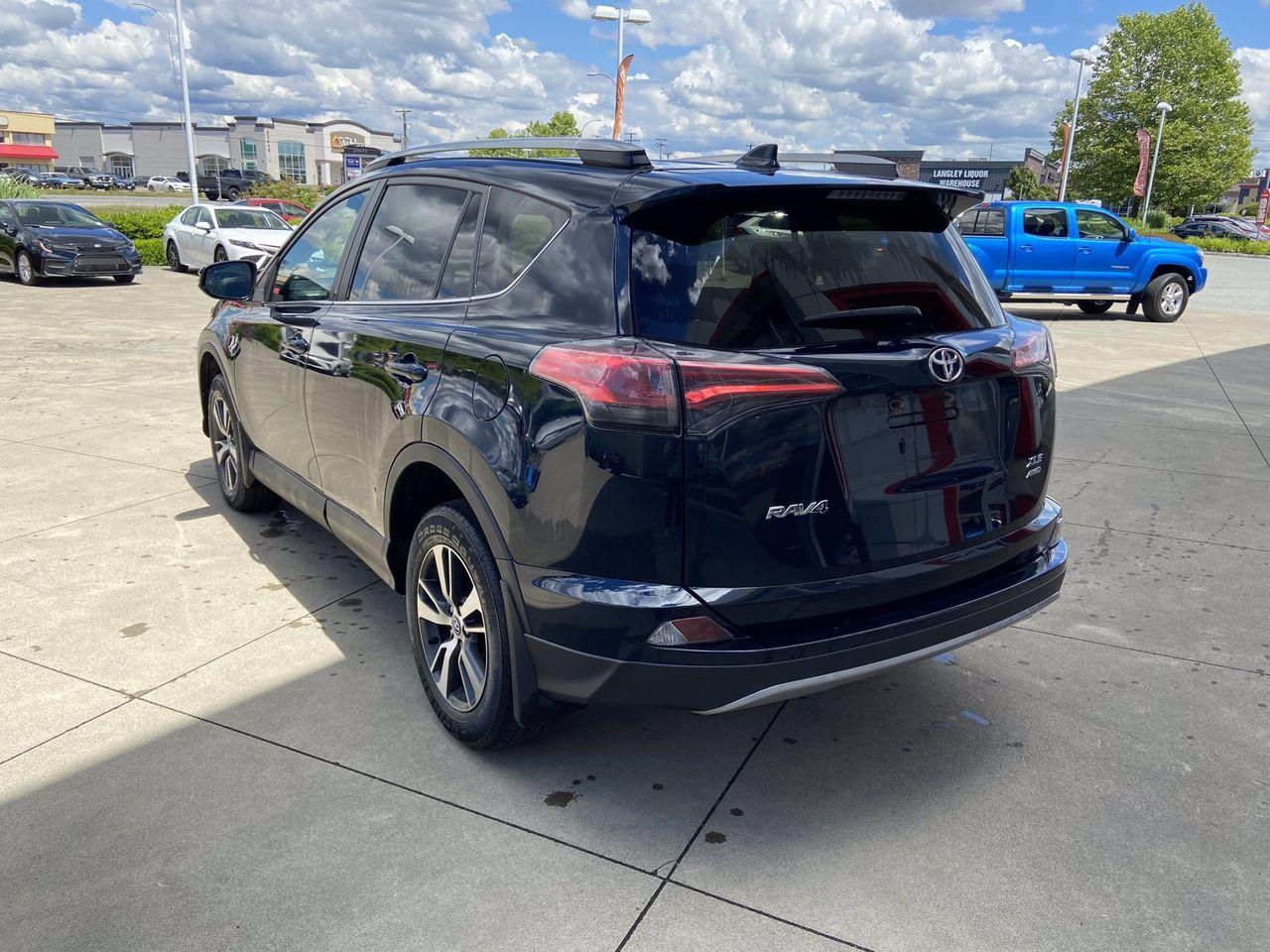 2018 Toyota RAV4 XLE-4