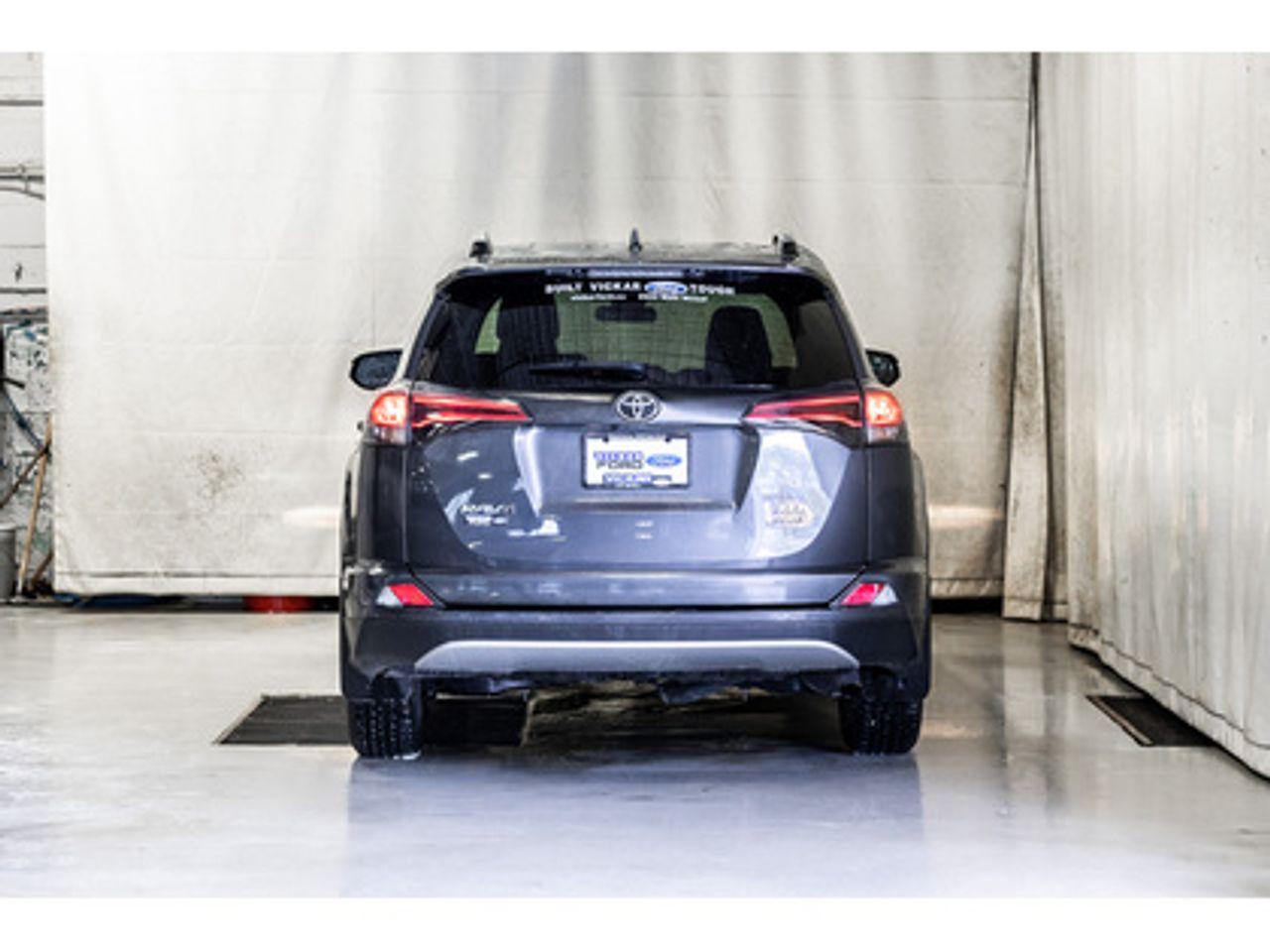 2018 Toyota RAV4 XLE-2