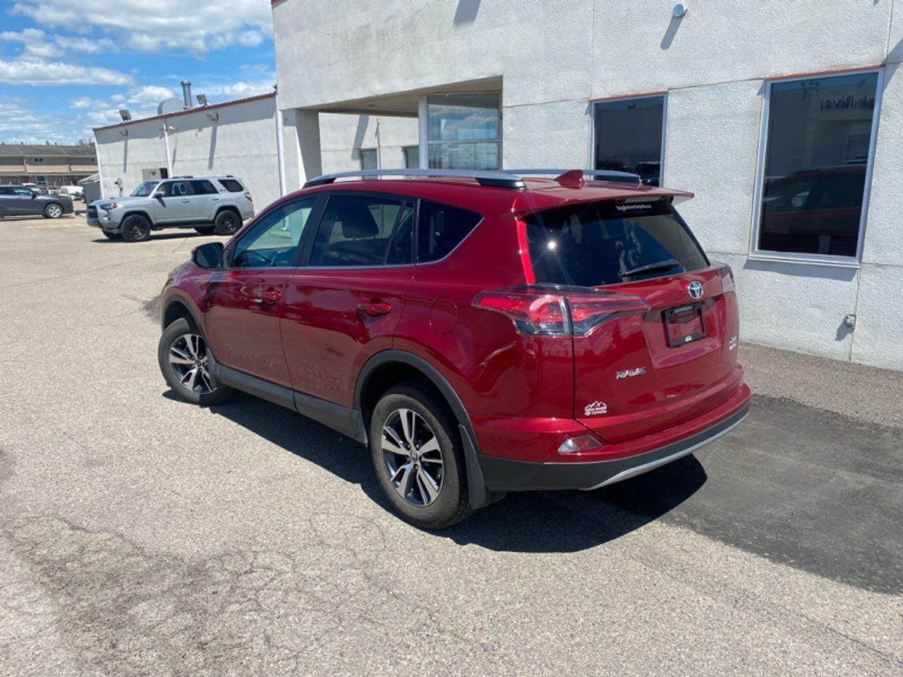 2018 Toyota RAV4 XLE-2