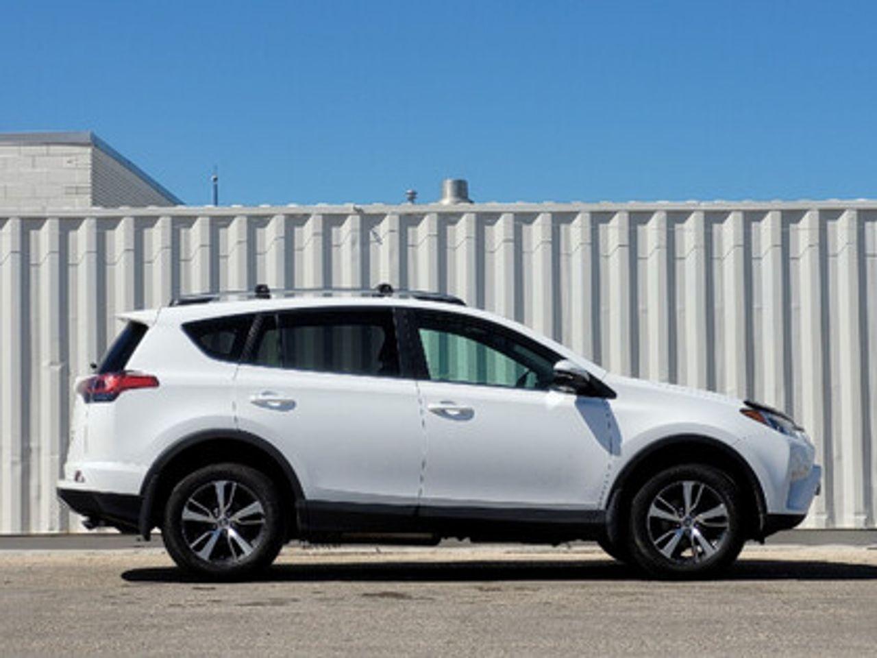 2018 Toyota RAV4 XLE-3