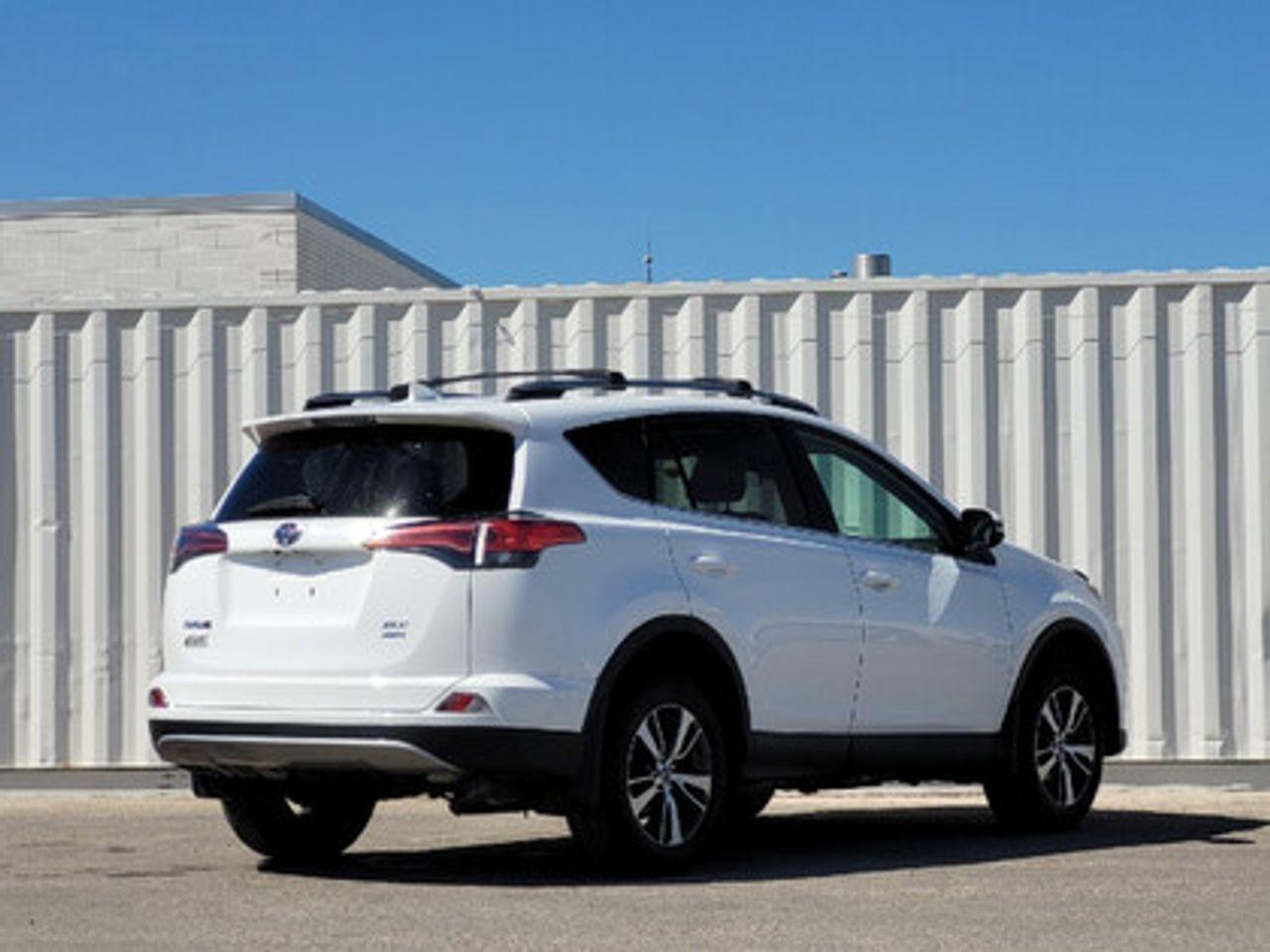 2018 Toyota RAV4 XLE-4