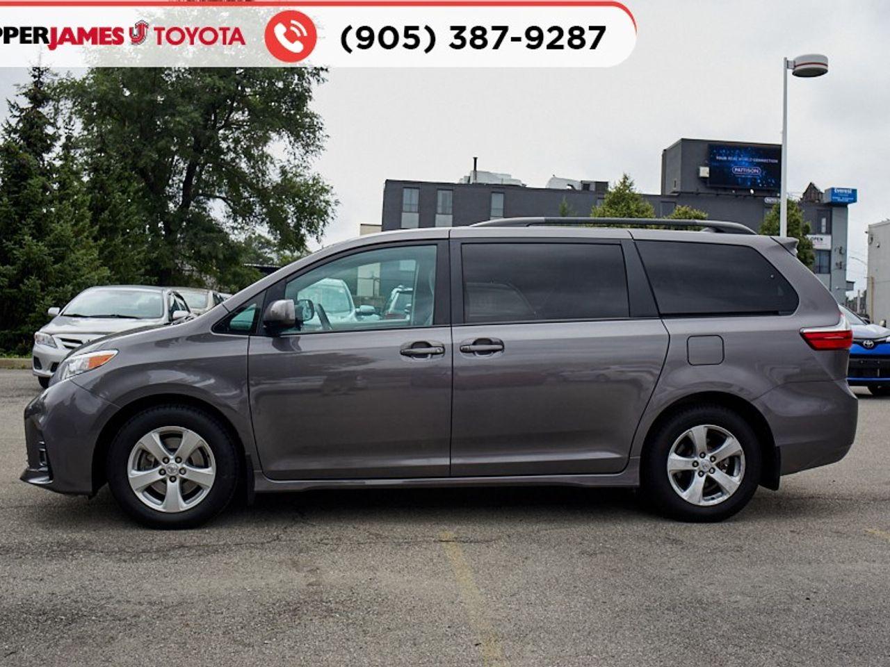 2018 Toyota Sienna LE-3