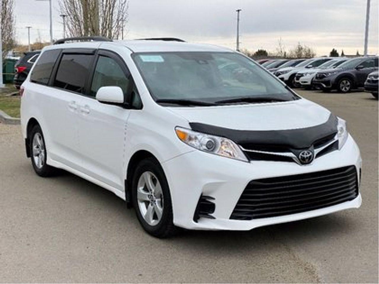 2018 Toyota Sienna LE-2