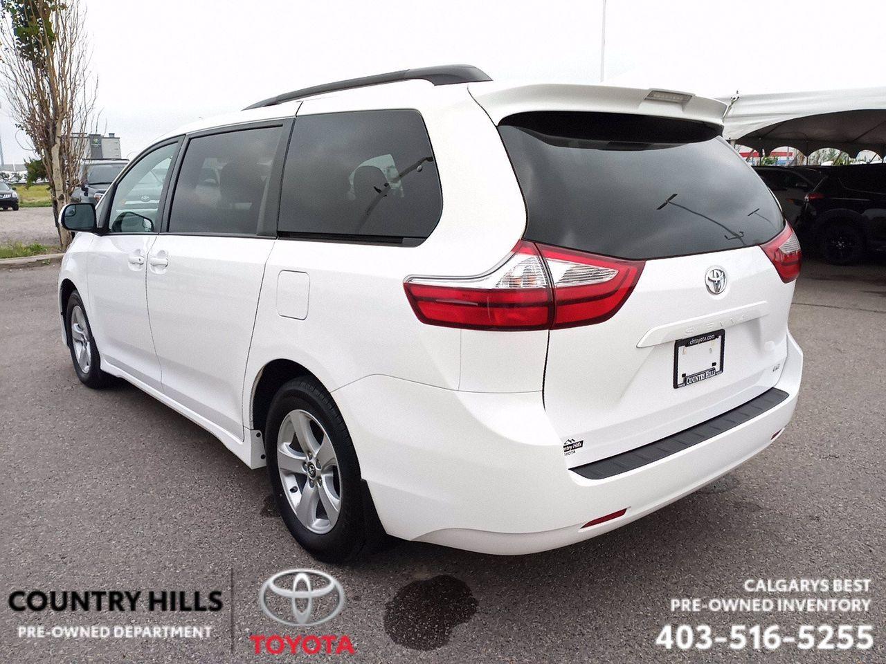 2018 Toyota Sienna LE-3