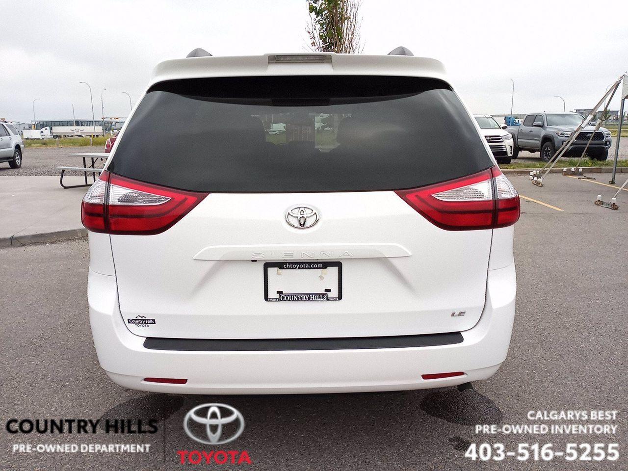 2018 Toyota Sienna LE-4