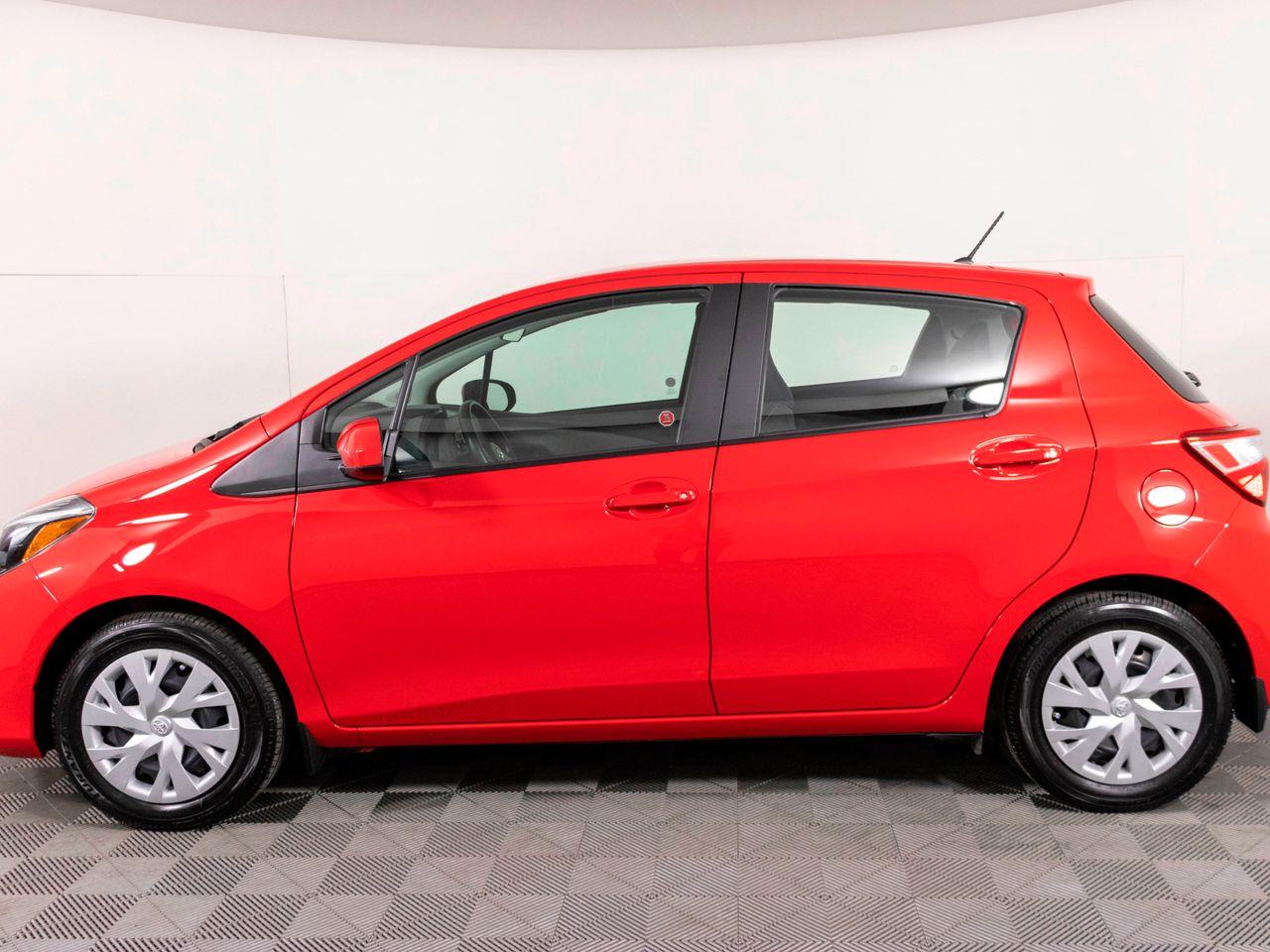 2018 Toyota Yaris LE-3