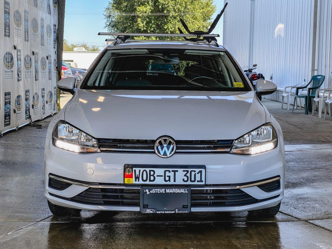 2018 Volkswagen Golf -1