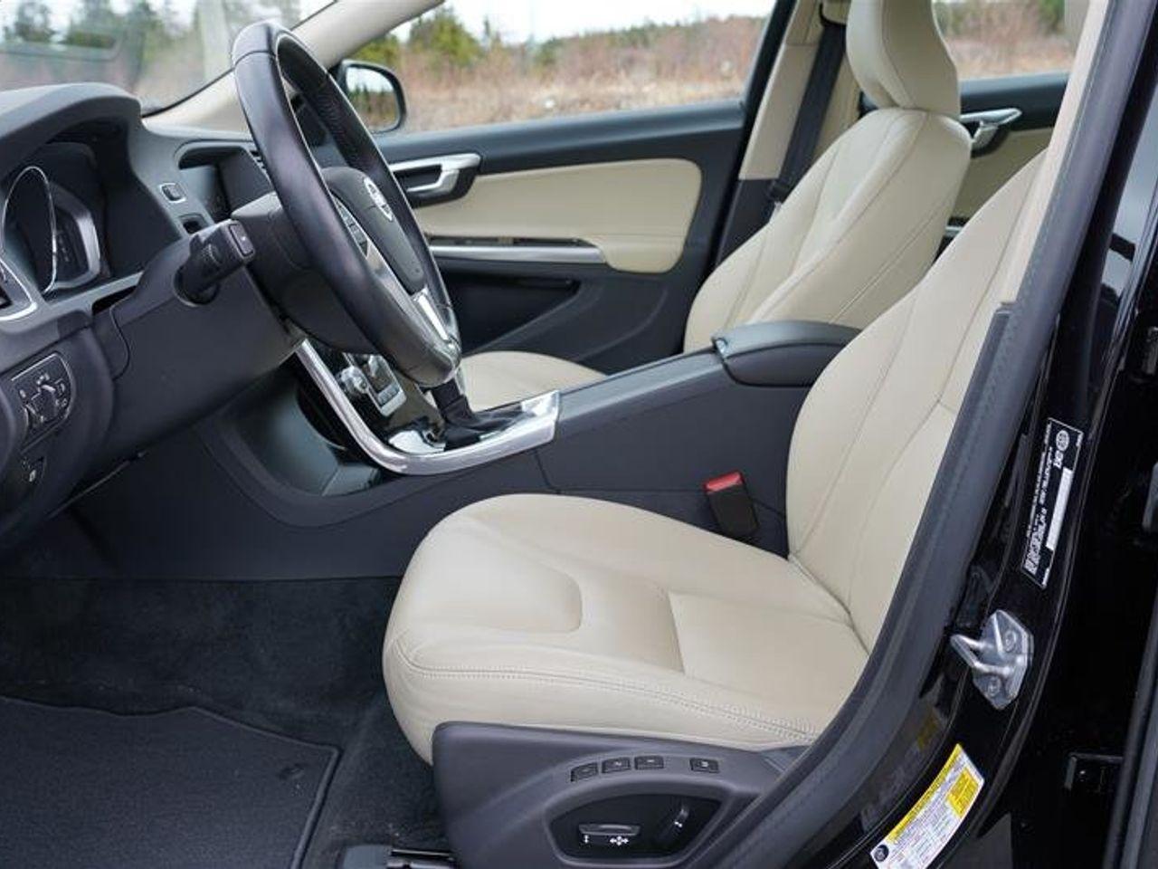 2018 Volvo S-60 T5 Dynamic-4