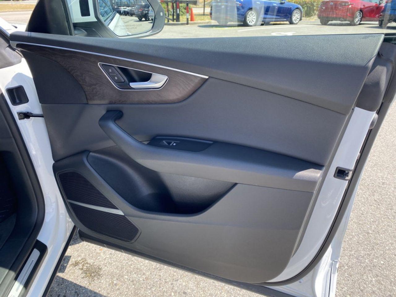 2019 Audi Q8 -4