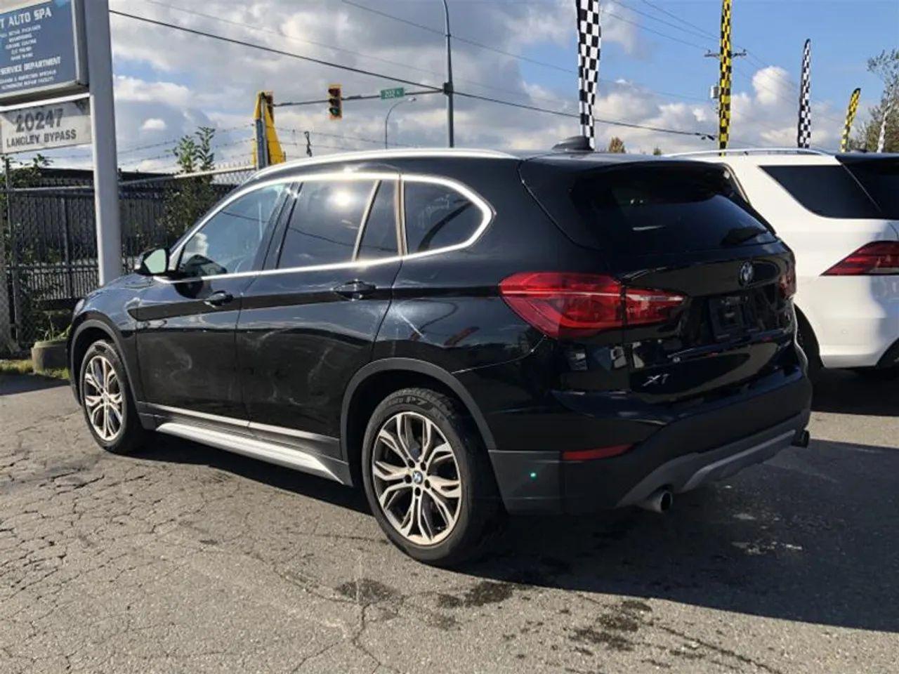 2019 BMW X1 Xdrive28i-3