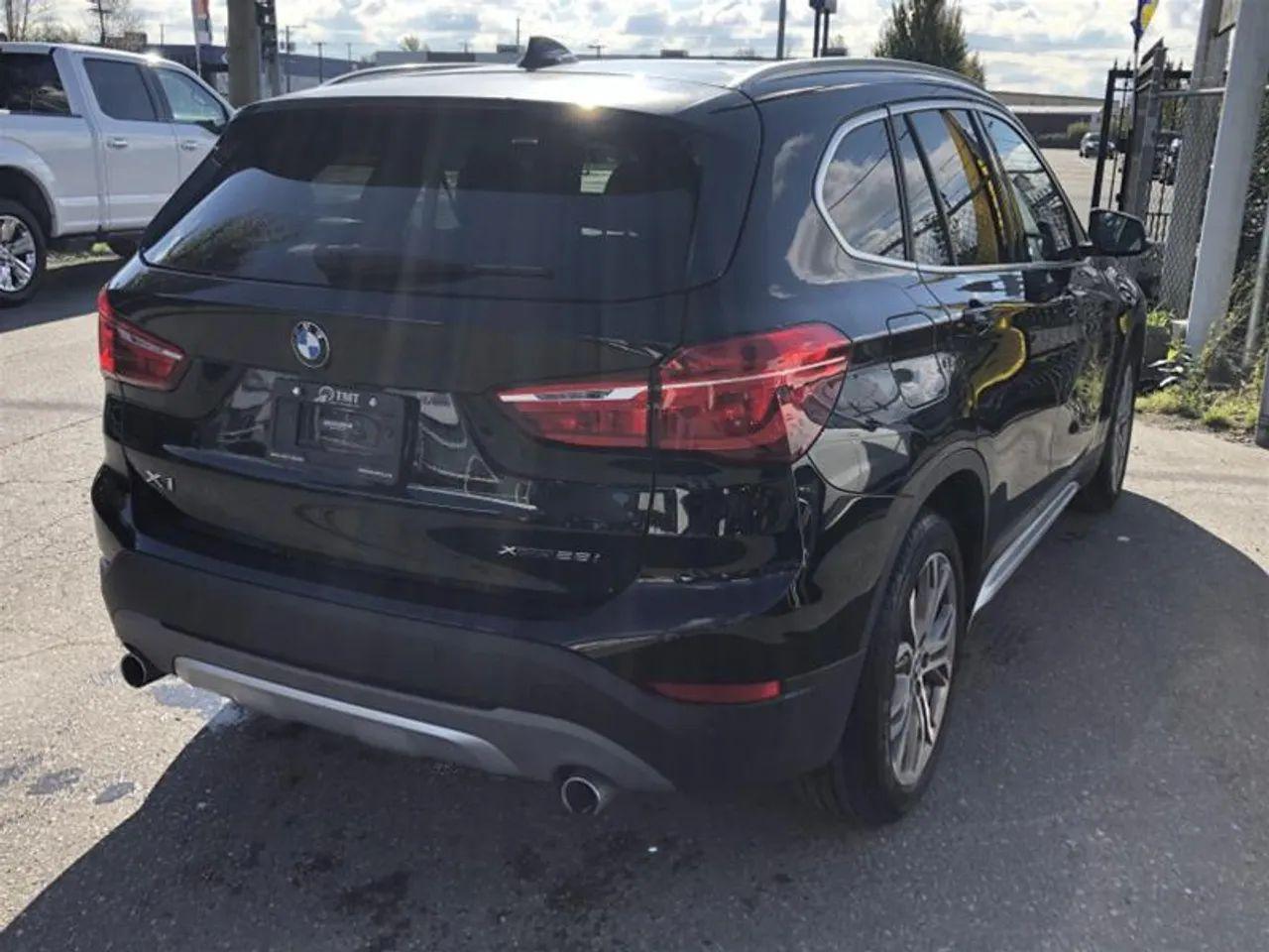 2019 BMW X1 Xdrive28i-4