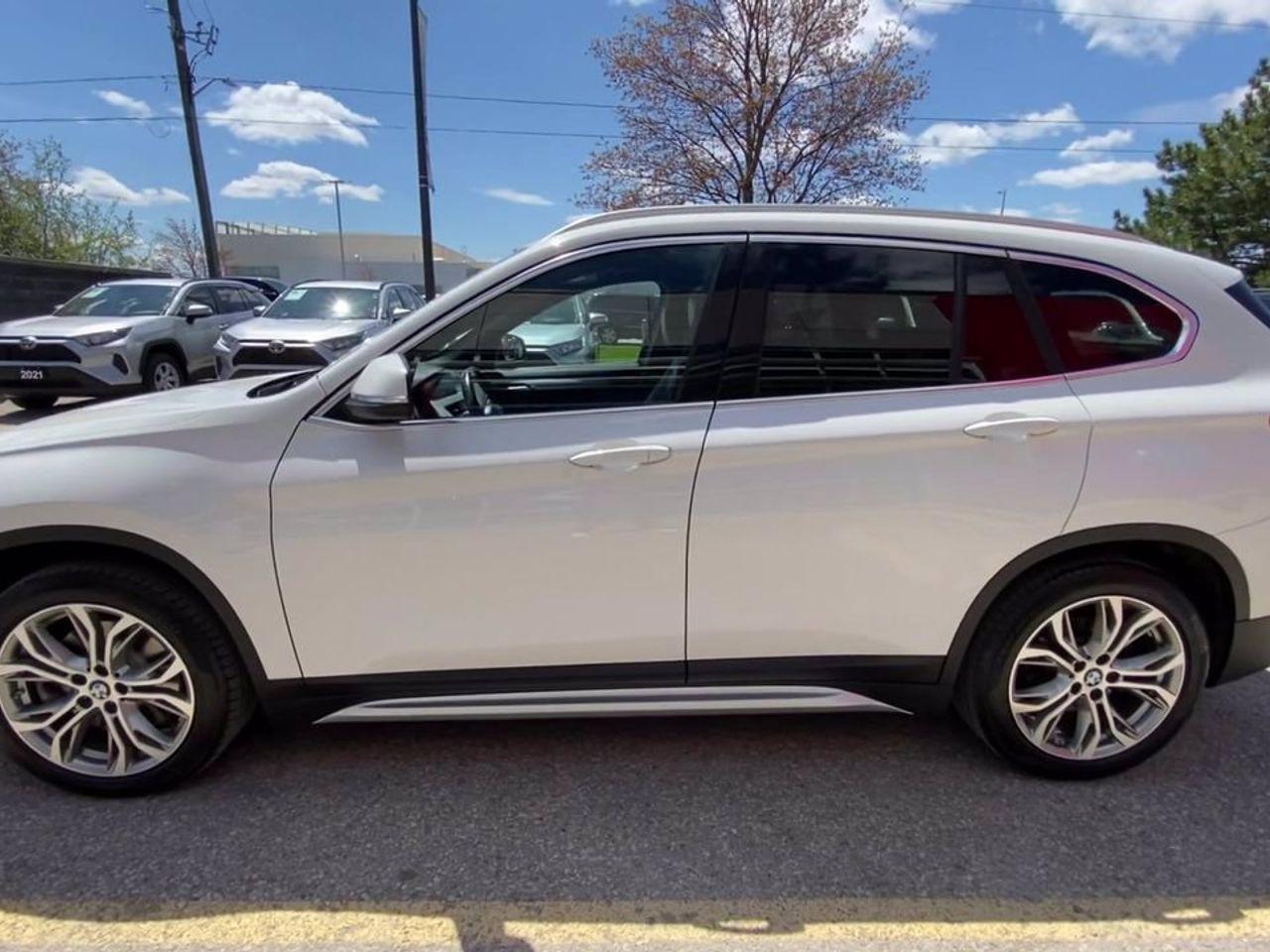 2019 BMW X1 Xdrive28i-4